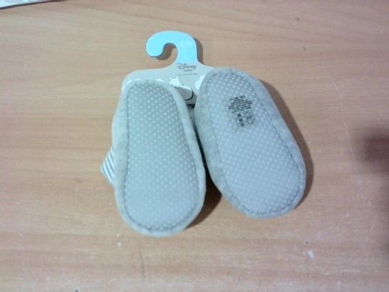 PAIR OF DISNEY BABY SLIPPERS SIZE 12-18 MONTHS