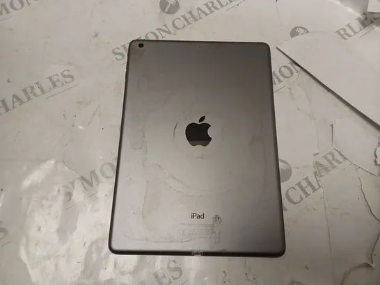 APPLE A1474 IPAD AIR 