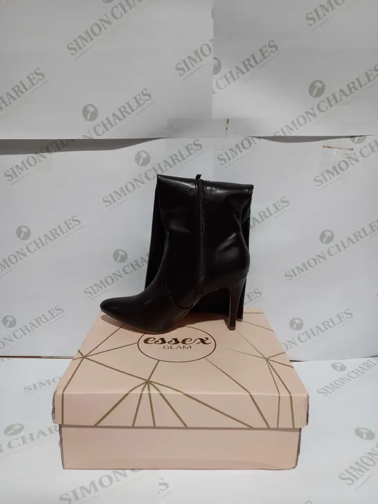 ESSEX GLAM BROWN SYNTHENTIC LEATHER BOOTS - EU 39