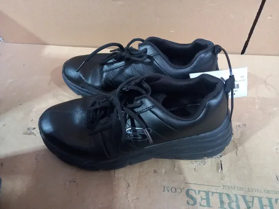 SKETCHERS BLACK TRAINERS - UK 5