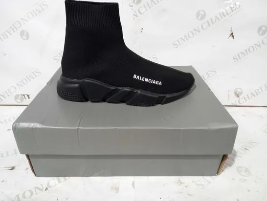 BOXED PAIR OF BALENCIAGA SHOES IN BLACK UK SIZE 5