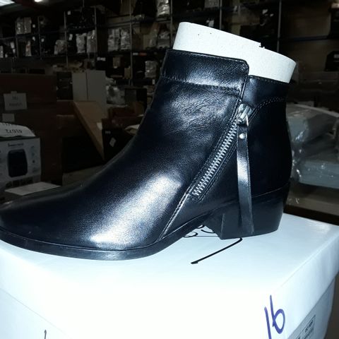 LOT OF 3 ISABELLA IDEAL LEATHER COLLECTION ANKLE BOOTS SIZE 4 ASSORTED COLOURS OF BLACK, BROWN AND NAVY