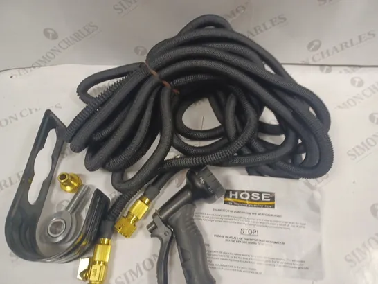 EXPANDING HOSE WITH FITTINGS - BLACK