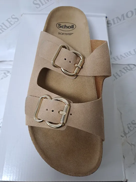 BOXED SCHOLL SANDLES IN TAN SIZE 7  