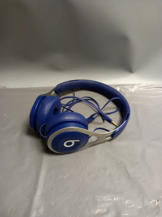 BEATS HEADPHONES BLUE