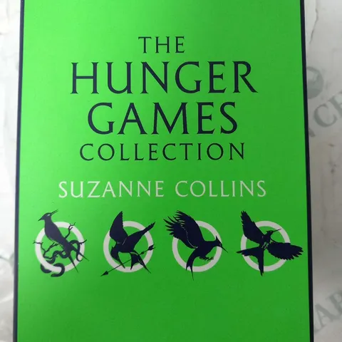 THE HUNGER GAMES COLLECTION BY SUZANNE COLLINS