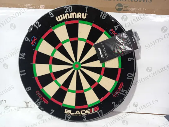 WINMAU BLADE 6 TRIPLE CORE CARBON DART BOARD