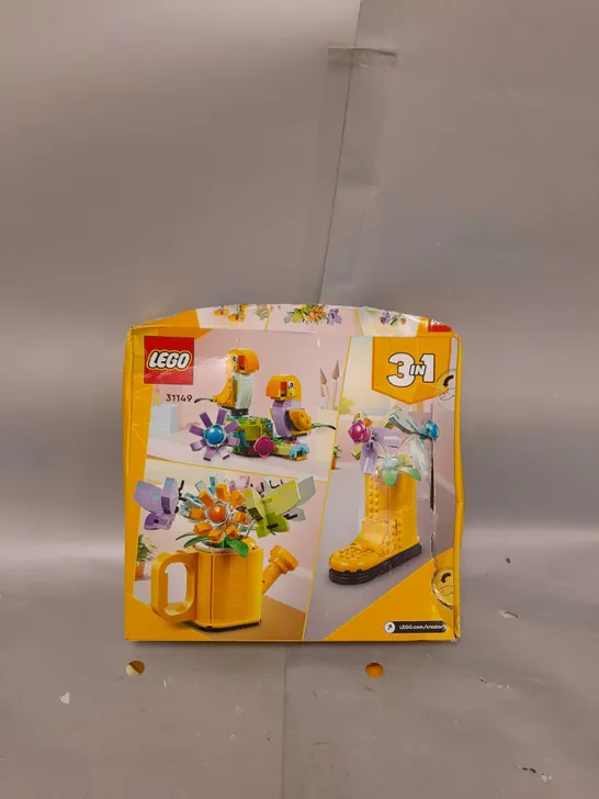 LEGO CREATOR 3IN1 FLOWERS IN WATERING CAN TOY 31149 RRP £24.99