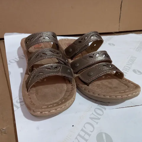 EARTH SPIRIT BROWN LEATHER SANDALS SIZE 6