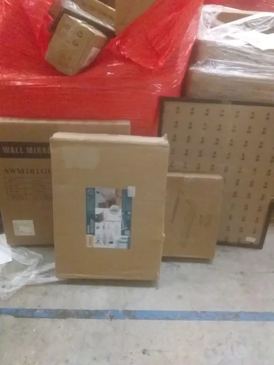 PALLET OF ASSORTED ITEMS INCLUDING WALL MIRROR, LAPTOP DESK, LAP DESK, BIG PICTURE FRAME