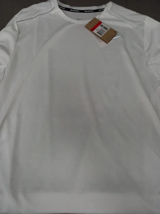 NIKE DRI-FIT TOP IN WHITE SIZE L