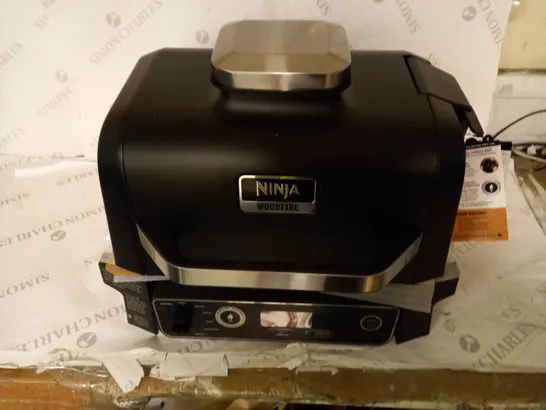 BOXED NINJA WOODFIRE ELECTRIC BBQ GRILL & SMOKER WITH AIR FRY FUNCTION OG701UKQ