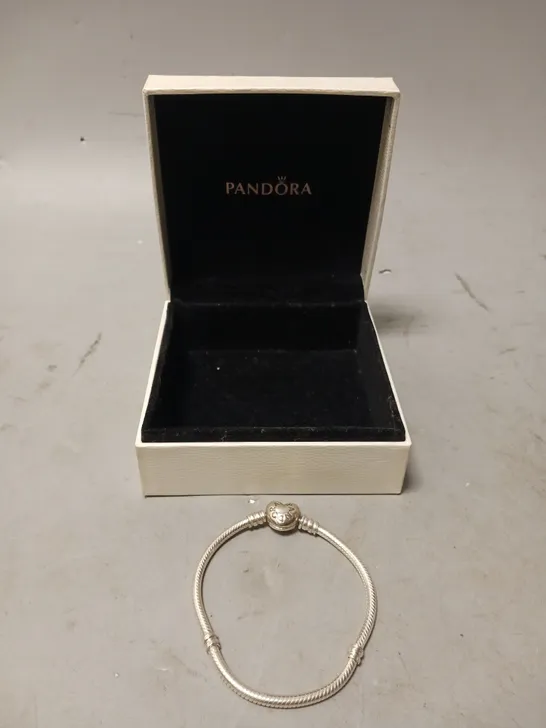 PANDORA MOMENTS SILVER BRACELET WITH HEART CLASP