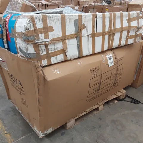 PALLET OF ASSORTED GARDEN AND PATIO FURNITURE PARTS 