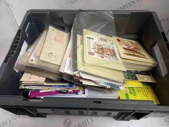 BOX OF APPROX 100 ASSORTED STAMPS FROM VARIOUS COUNTRIES AND DATE RANGES