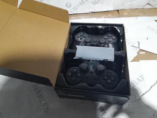 2.4G WIRELESS CONTROLLER GAMEPAD 2*