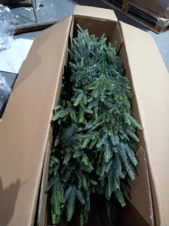 BOXED 6FT SHERWOOD REAL LOOK FULL CHRISTMAS TREE  RRP £209.99