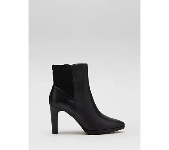 RUTH LANGSFORD PLATFORM LEATHER ANKLE BOOT- BLACK SIZE 5 