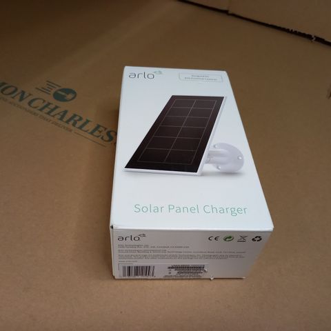 BOXED/SEALED ARLO SOLAR PANEL CHARGER
