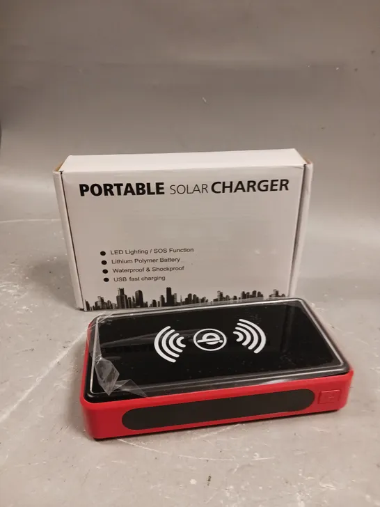 BOXED PORTABLE SOLAR CHARGER 