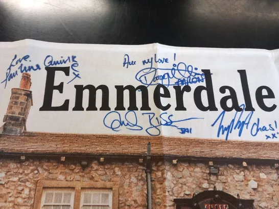 EMMERDALE'THE WOOLPACK' TEA TOWEL SIGNED BY THE CAST