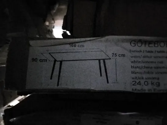 BOXED GOTHENBURG TABLE 