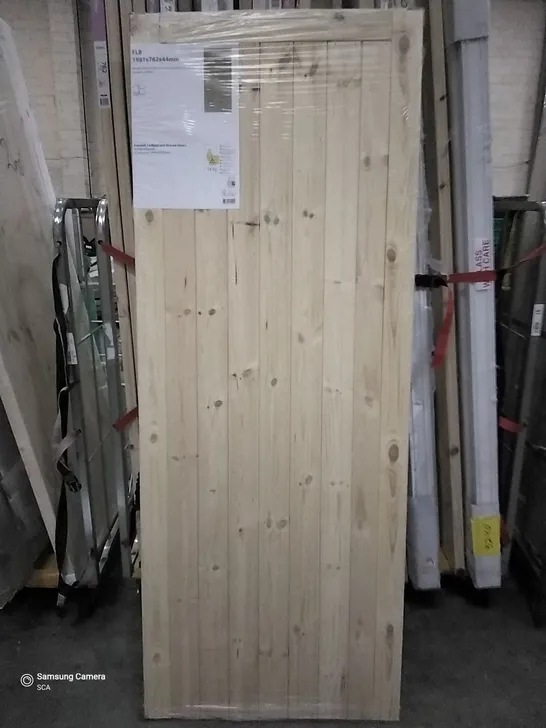 1984MM X 75.7MM NORDIC SOFTWOOD FRAMED LEDGED AND BRADED INTERIOR DOOR