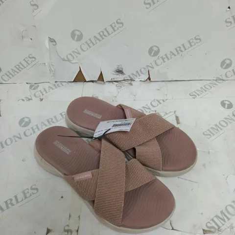 PAIR OF SKECHERS ON THE GO 600 STRETCH FIT CROSS BAND SLIDE ROSE GOLD SANDALS - SIZE 5