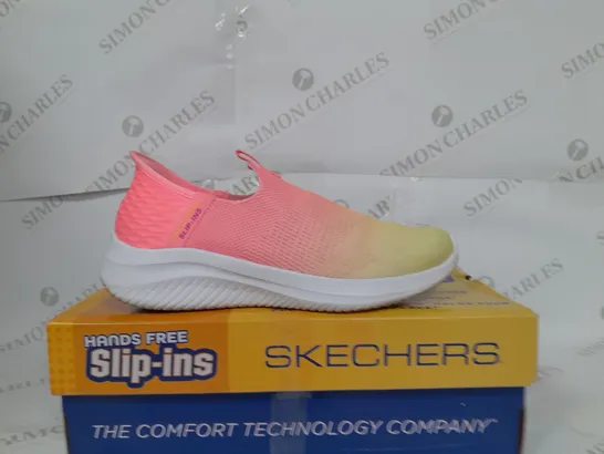 SKECHERS FLEXIBLE HANDS FREE SLIP-INS IN PINK/YELLOW SIZE 5