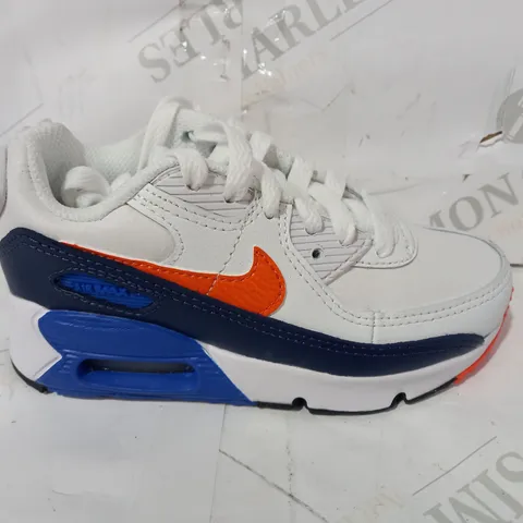 BOXED PAIR OF DESIGNER CHILDREN'S SHOES IN THE STYLE OF NIKE IN WHITE/ORANGE/BLUE UK SIZE 10.5