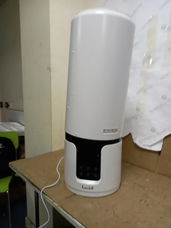 AIR HUMIDIFIER 