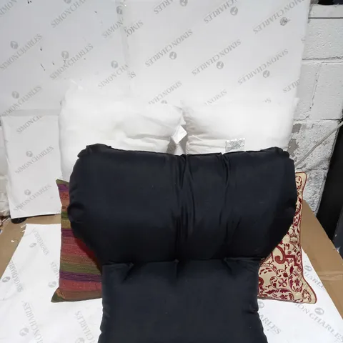 BOX OF APPROX 6 ASSORTED PILLOWS AND CUSHIONS 