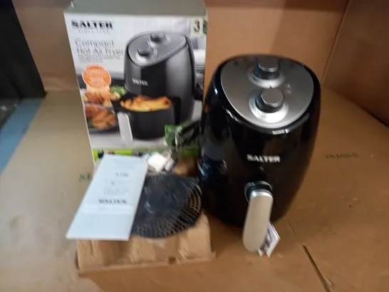 BOXED SALTER COMPACT HOT AIR FRYER