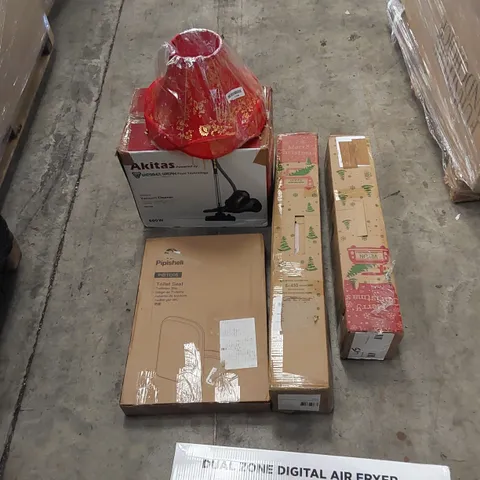 PALLET CONTAINING ASSORTED HOUSEHOLD GOODS AND CONSUMER PRODUCTS. INCLUDES AIR FRYER, TOILET SEAT, CHRISTMAS TREES, VACUUM CLEANER, BOXED FURNITURE ETC 