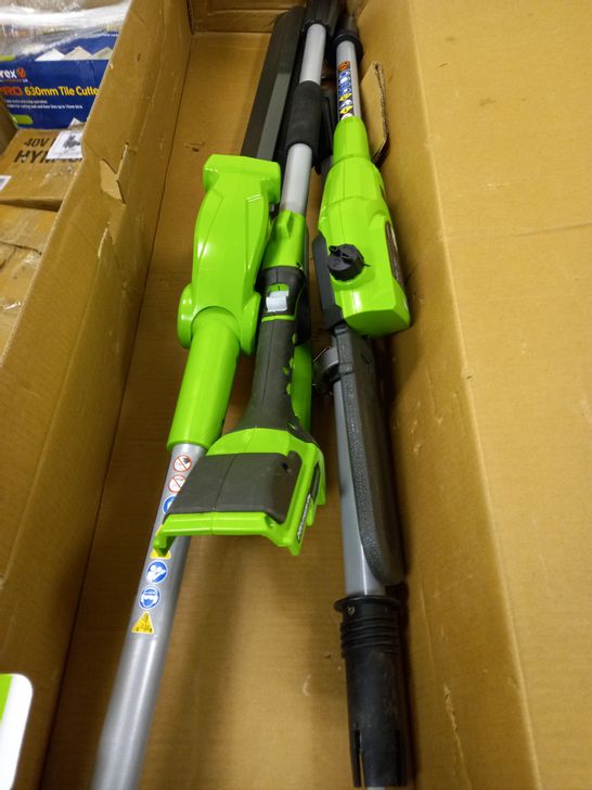 GREENWORKS TOOLS BATTERY-POWERED 2-IN-1 POLE MOUNTED PRUNER AND HEDGE TRIMMER