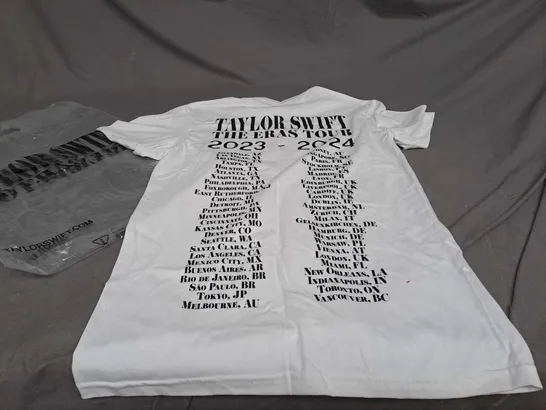 TAYLOR SWIFT ERAS TOUR T-SHIRT SIZE XS