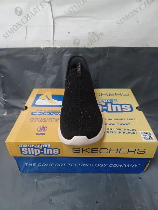 SKECHERS SLIP-INS TRAINERS BLACK GLITTER SIZE 7