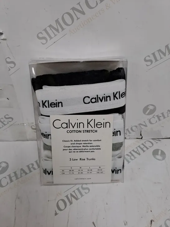 SET OF 3 CALVIN KLEIN BOXERS MEDIUM - BLACK/WHITE/GREY 