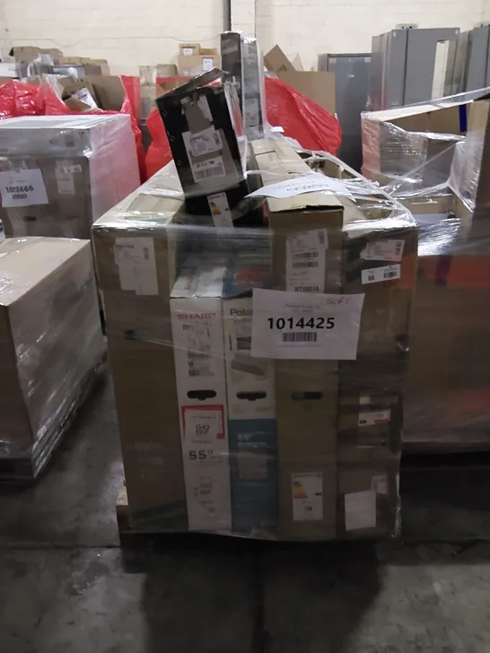 PALLET OF APPROXIMATELY 5 ASSORTED TELEVISIONS TO INCLUDE 