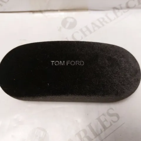 TOM FORD BLACK VELVET GLASSES CASE 