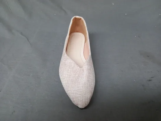 BOXED PAIR OF DESIGNER SLIP-ON SHOES IN SAND EU SIZE 36