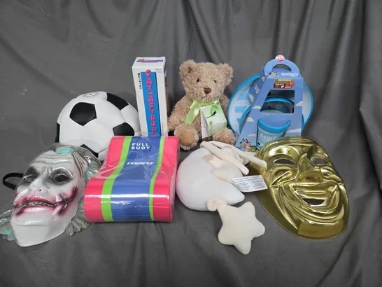 MEDIUM BOX OF ASSORTED TOYS AND GAMES TO INCLUDE MASKS, TEDDYS AND FOOTBALL