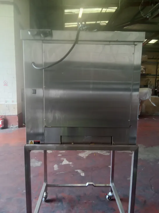 COMMERCIAL BKI SINGLE ROTISSERIE OVEN 