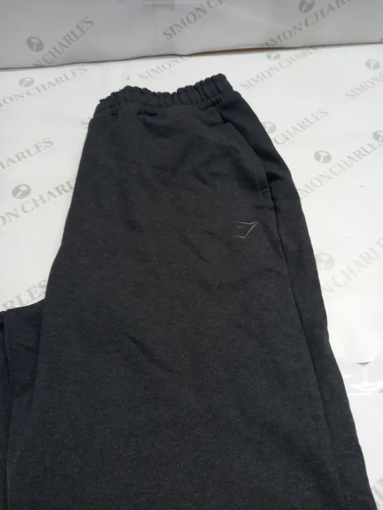 GYMSHARK FLEECED PANTS SIZE M