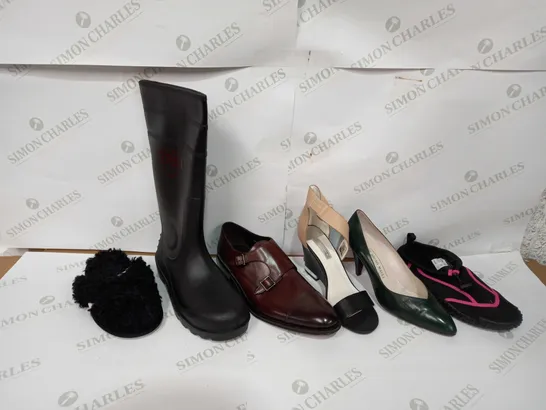 BOX OF APPROX 6 ASSORTED ITEMS TO INCLUDE - VITAL WELLIES - RUSSELL & BROMLEY - SWIMMING SHOES ECT