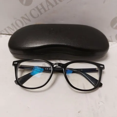 IN THE STYLE RAY-BAN RX7066 2000 54 SHINY BLACK