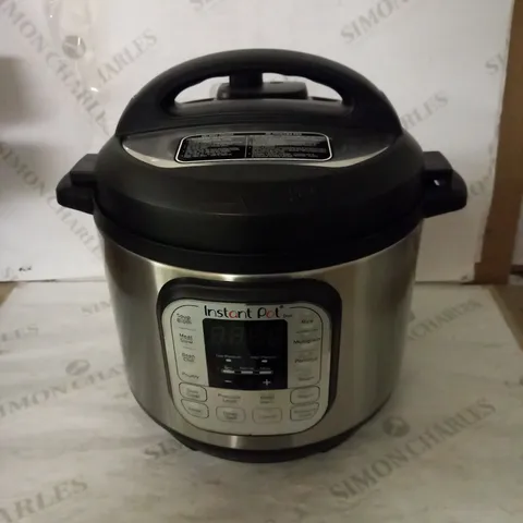 INSTANT POT DUO SMART PRESSURE COOKER