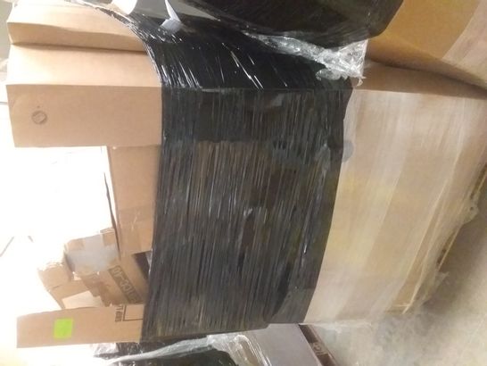 LARGE PALLET OF ASSORTED HOMEWARE ITEMS TO INCLUDE ROBOT VACUUM, LAMPS, CURTAIN RODS, FOAM PILLOWS ETC