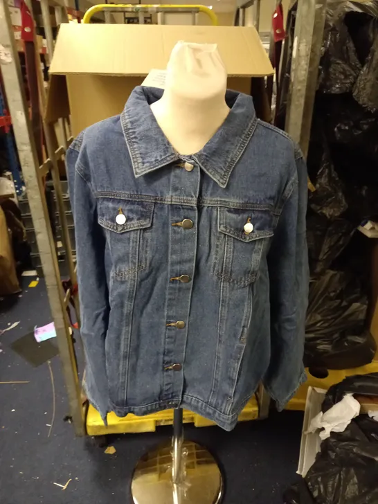 BLUE JEAN JACKET SIZE 20