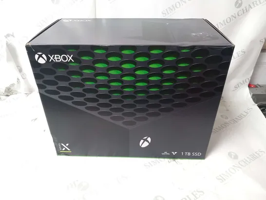 BOXED XBOX SERIES X 1TB SSD GAMES CONSOLE WITH ONE CONTROLLER AND HDMI LEAD